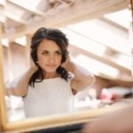 18-female-leaders-looking-in-her-mirror-reflection-featured
