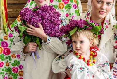 догляд за вишивкою
